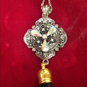 Beautiful necklace with leather tassel